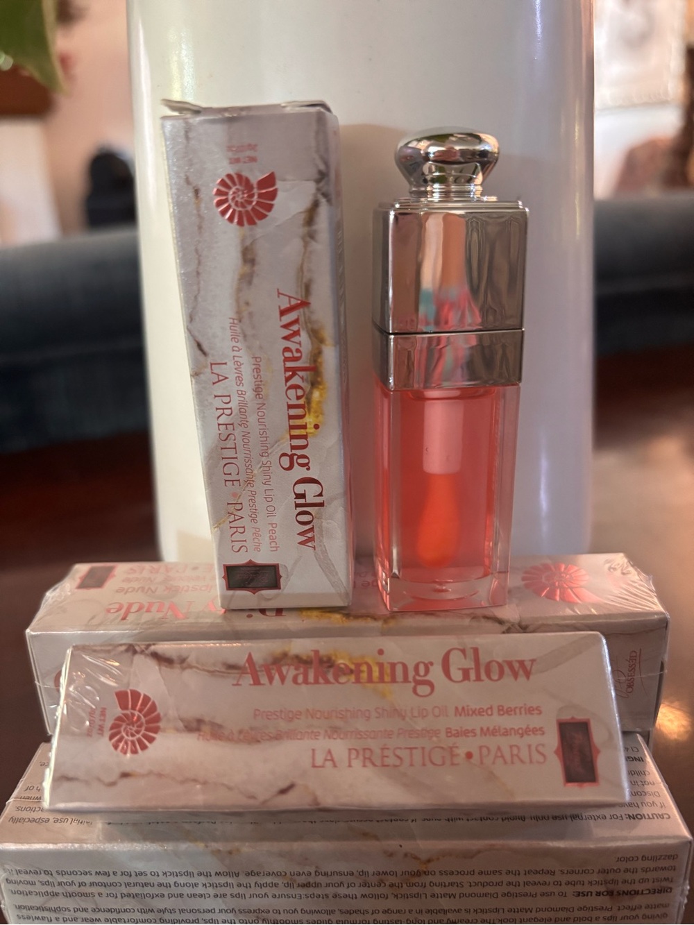 Awakening Glow Prestige Nourishing Peach Shiny Lip Oil
LIPOIL02 PRICE STORE$120